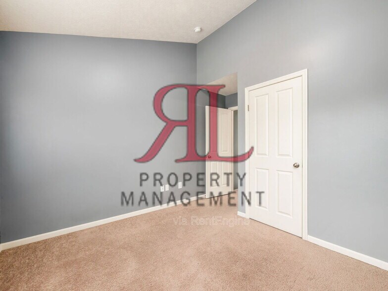 Building Photo - 6482 Ash Rock Cir