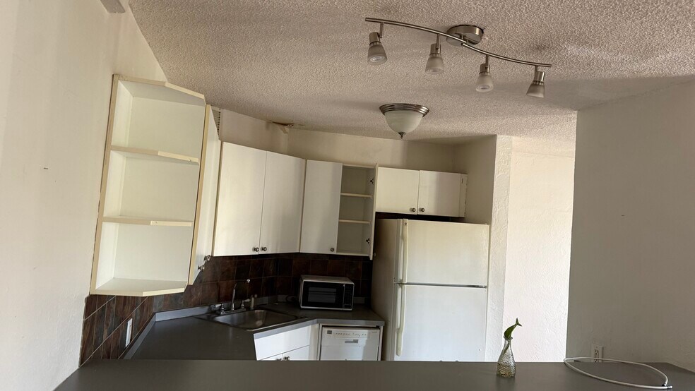 Building Photo - 3315 58th Ave S