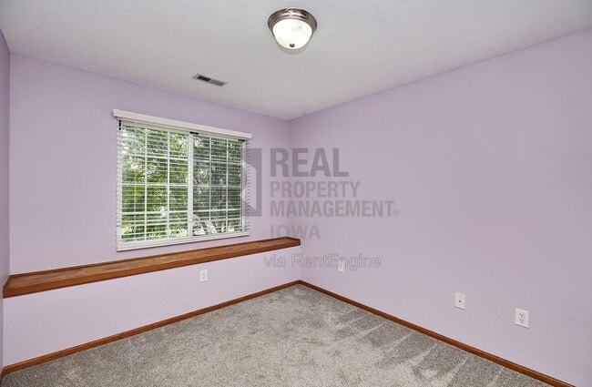Building Photo - 3504 163rd St