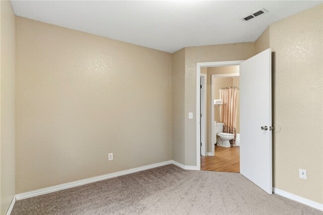 Building Photo - 932 S Curtis Ave