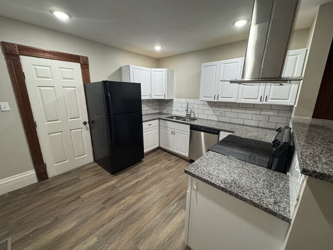 Building Photo - "Charming 4-Bedroom Home in Augusta with Spacious Living & Modern Comforts!"