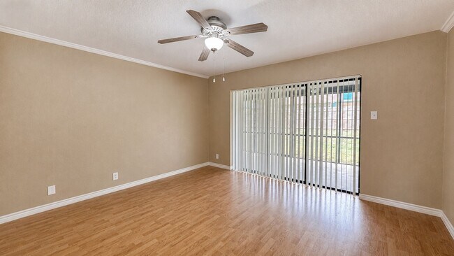 Building Photo - Spacious 3-bedroom, 2-bath rental offering 1,580 square feet in Schertz!