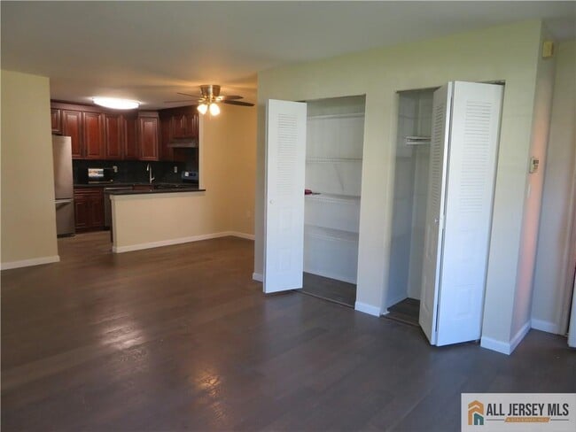 Building Photo - 95 Pennsylvania Way