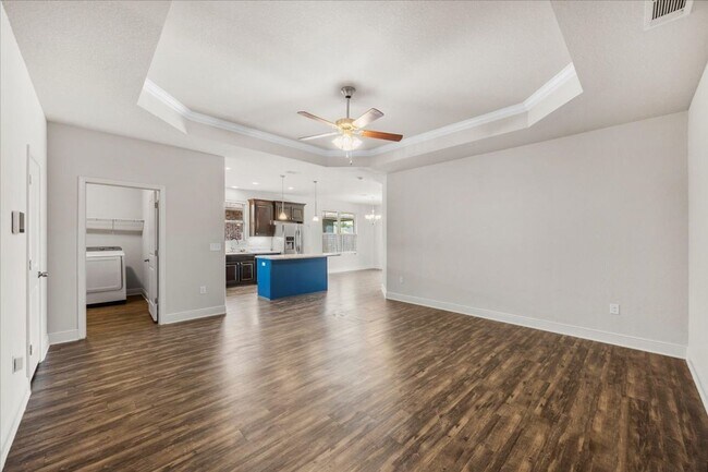 Building Photo - 3 bedroom 2 bathroom- GREAT Location in Pace!