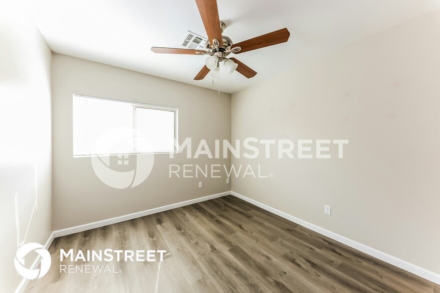 Building Photo - 12804 N B St