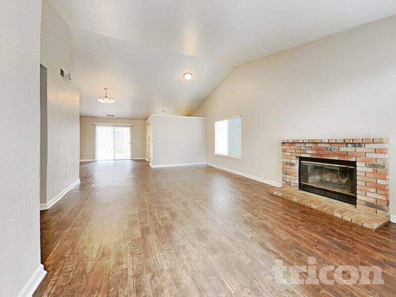 Building Photo - 1536 Atteboro Ct