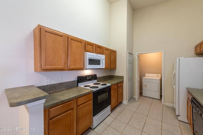 Building Photo - 9505 Armelle Way