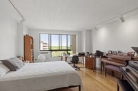 Building Photo - Alqiwz