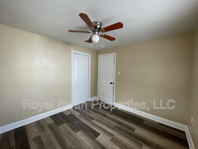 Building Photo - 1216 Hartsell Ave