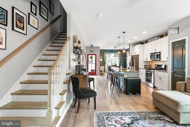 Building Photo - 26 High St