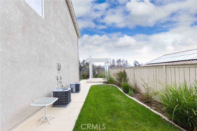 Building Photo - 13640 Silver Stirrup Dr