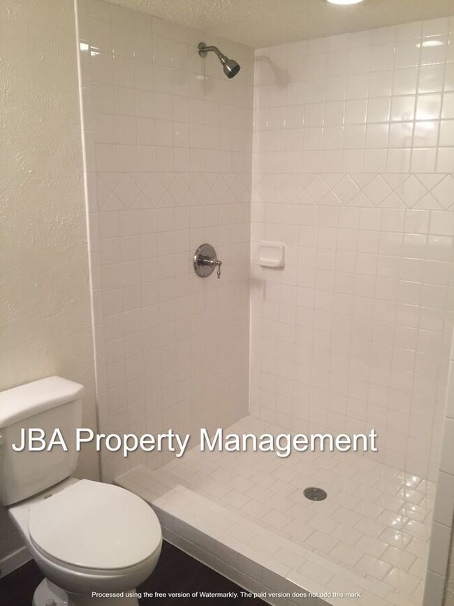 Building Photo - 1758 Belshire Ct