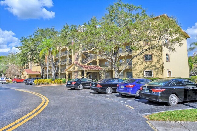 Building Photo - 1351 SW 125th Ave