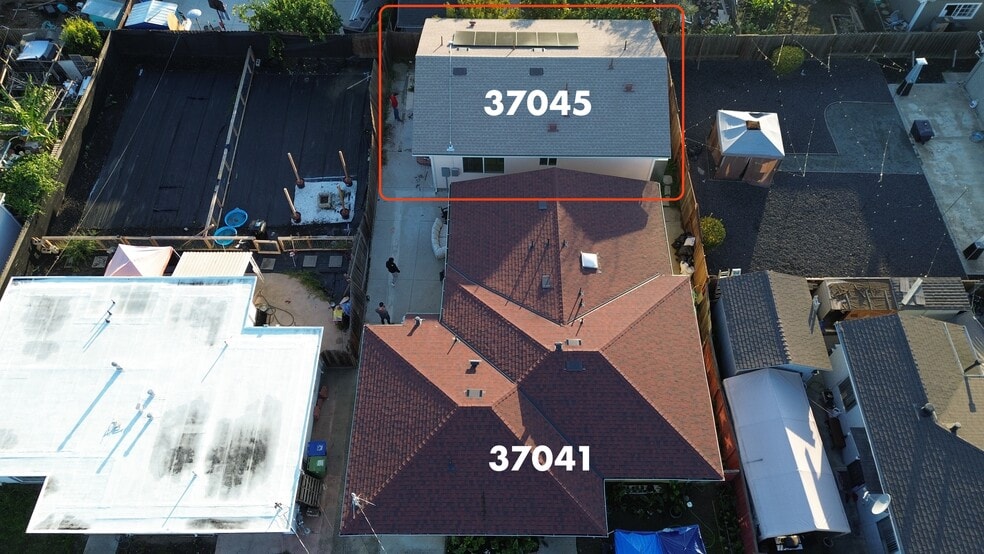 Building Photo - 37045 Dutra Way