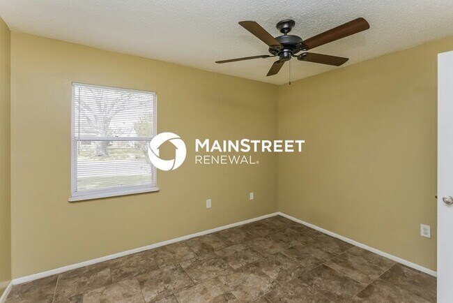 Building Photo - 3 Bedroom Pet-Friendly Home in Lakeland, FL with Main Street Renewal