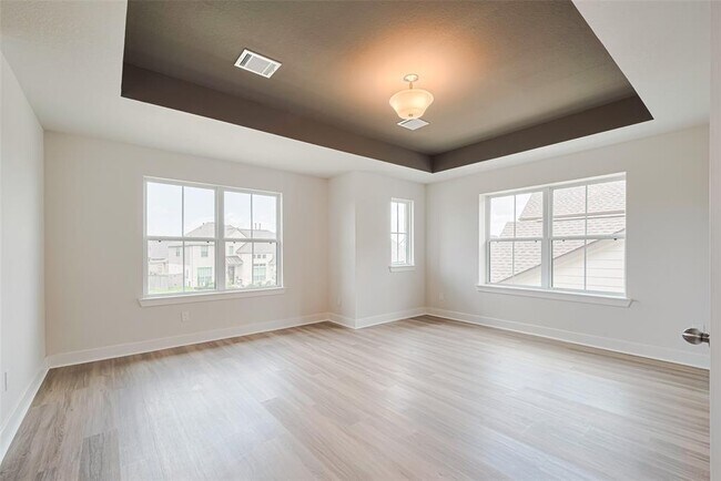 Building Photo - 23649 Silver Palm Trl