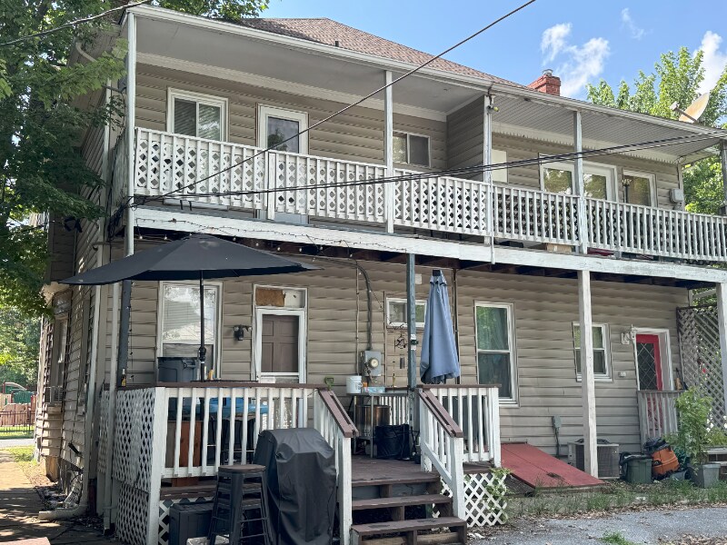 Building Photo - 528 Trail Ave