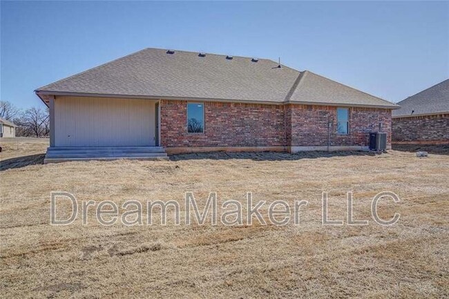 Building Photo - 138 Trimble Dr