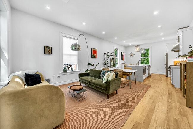 Building Photo - 57 Grampian Way