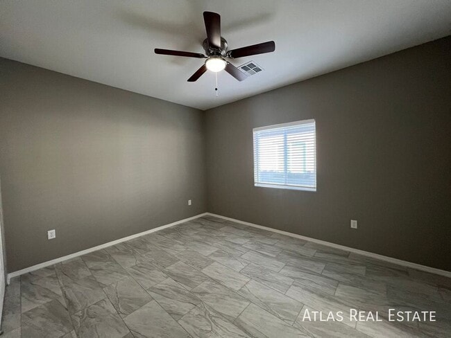 Building Photo - 43 W Lester St