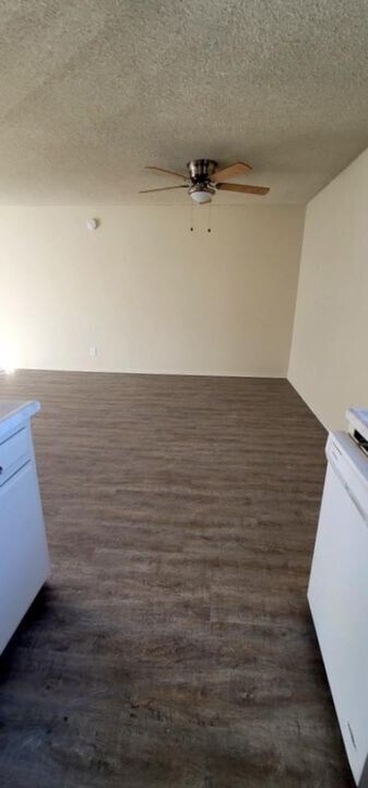 Interior Photo - 17801 Sherman Way,