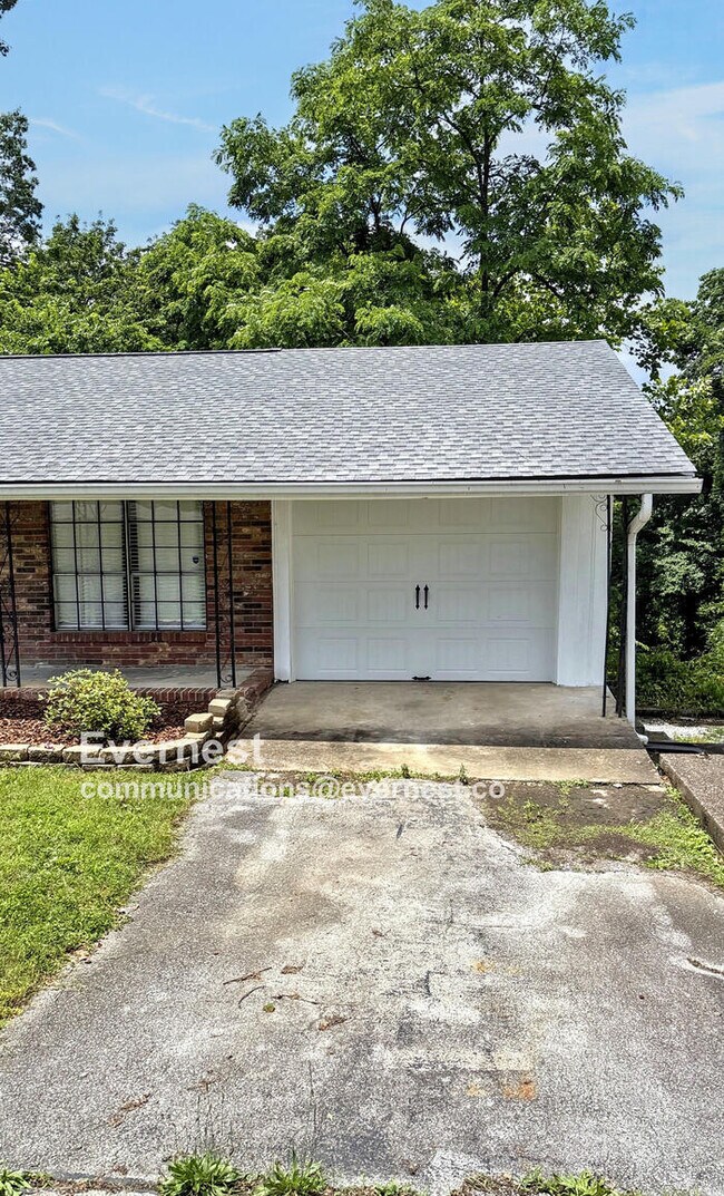 Building Photo - 4411 Comet Trail