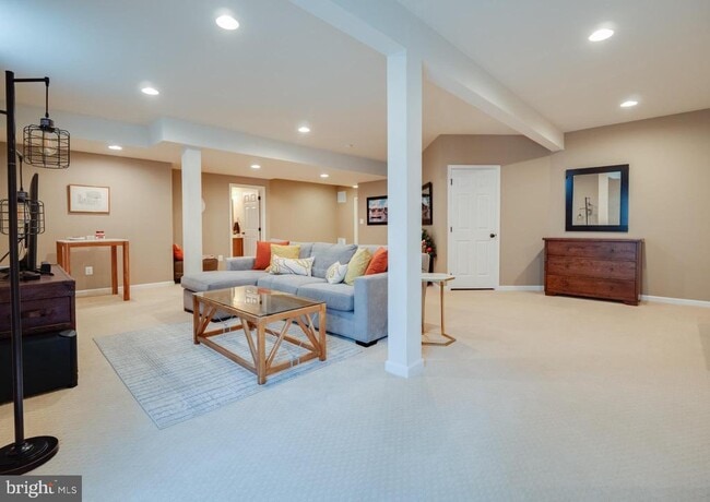 Building Photo - 23152 Evergreen Ridge Dr