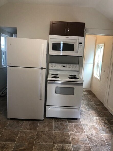 Building Photo - 225 S 5th St