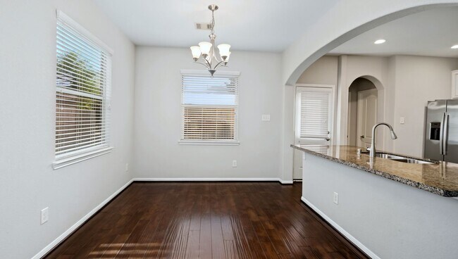 Building Photo - 8403 Columbia Forest Dr