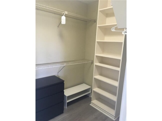 Building Photo - 2311 Nueces St