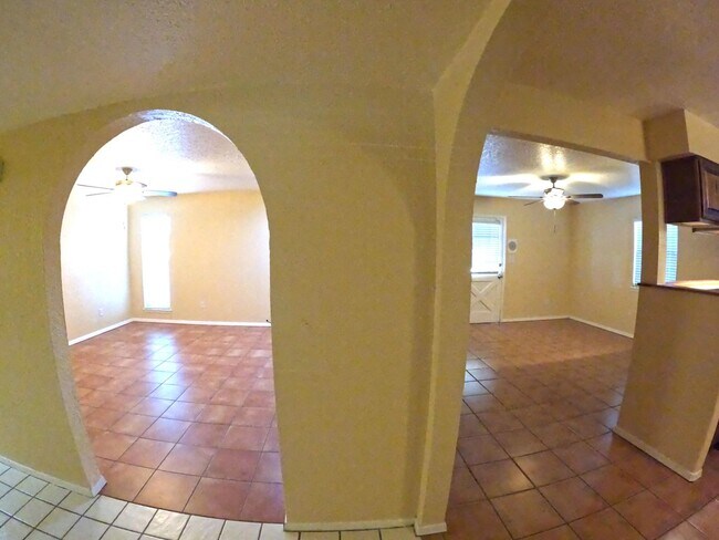 Building Photo - 2968 La Mesilla Circle