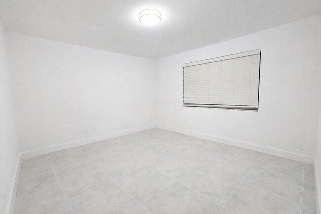 Building Photo - 8657 SW 5th St