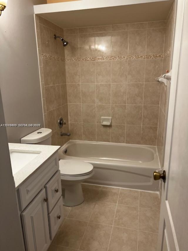 Building Photo - 110 SW 109th Ave