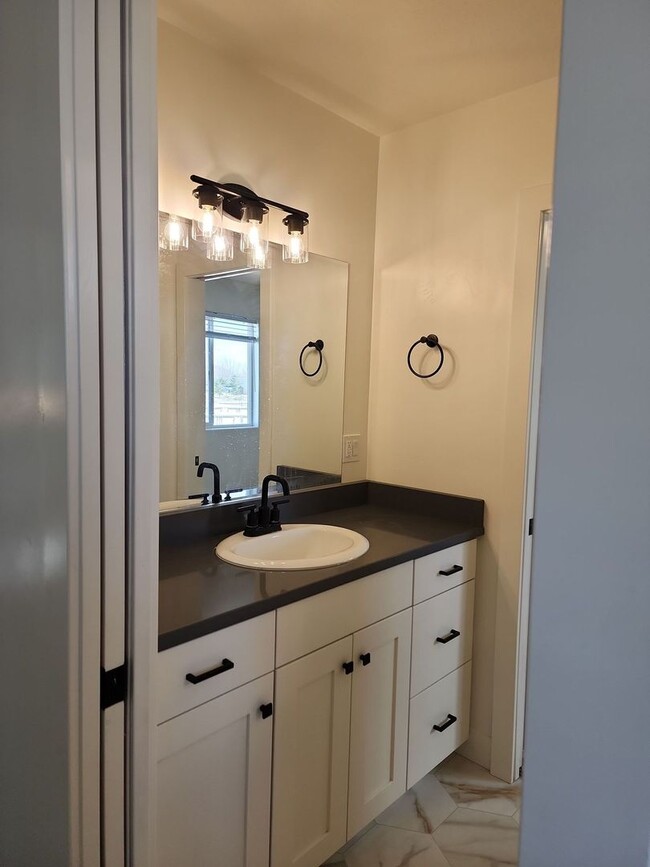 Building Photo - 4283 Hwy 56