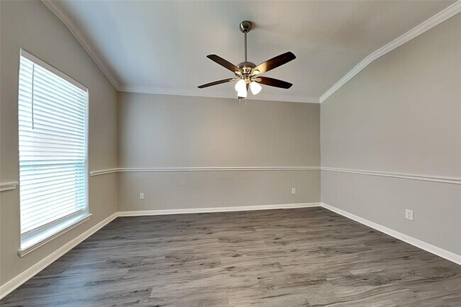 Building Photo - 10835 Barker View Dr