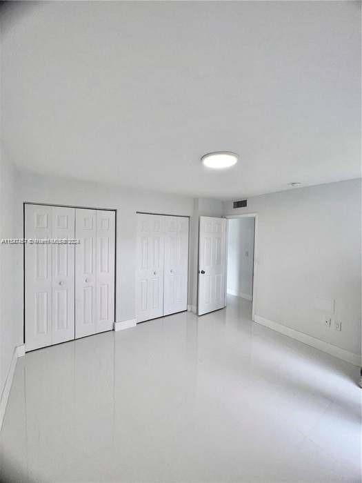 Building Photo - 9445 SW 76th St