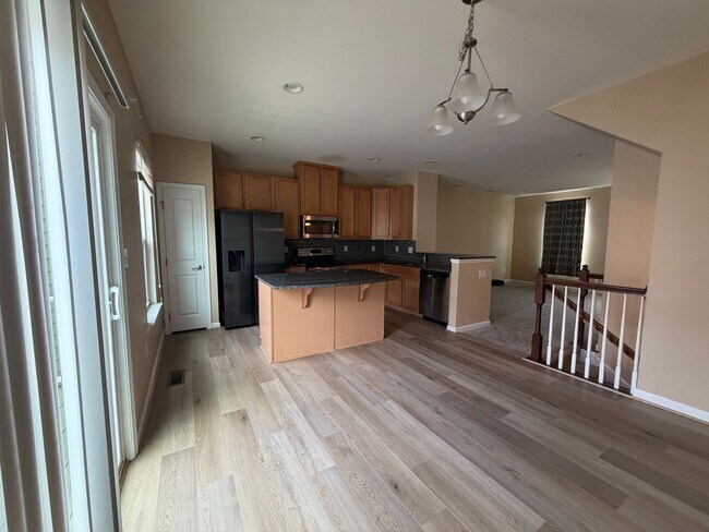 Building Photo - 4376 Pickney Ln