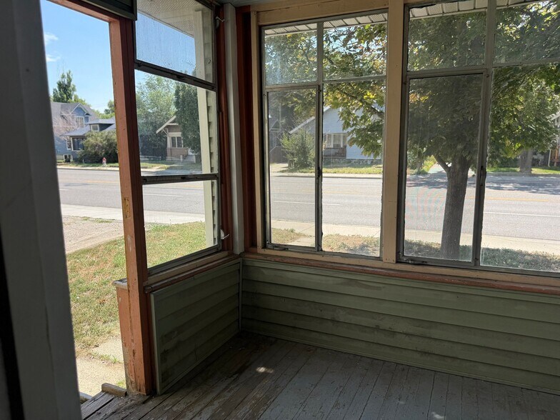 Building Photo - 131 Broadwater Ave