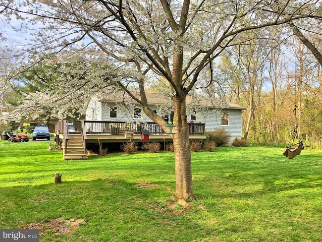 Building Photo - 5 White Oak Trail
