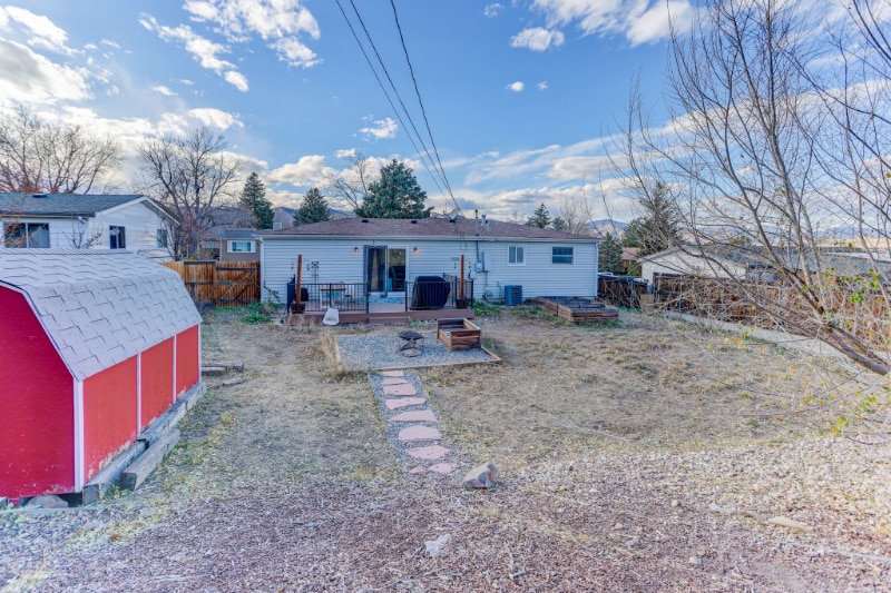 Building Photo - 15646 W 1st Dr