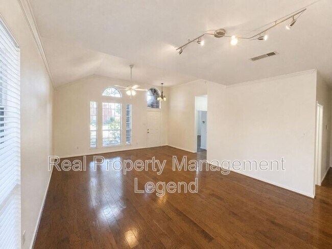 Building Photo - 9518 Prestmont Pl