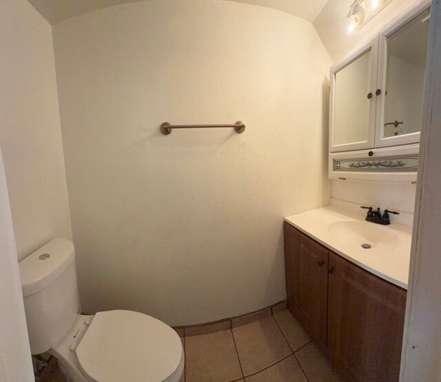 Down Stairs 1/2 Bath - 4595 N 17th Ave