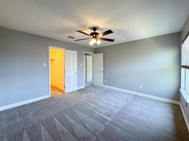 Building Photo - 8005 Hidden Path Ln