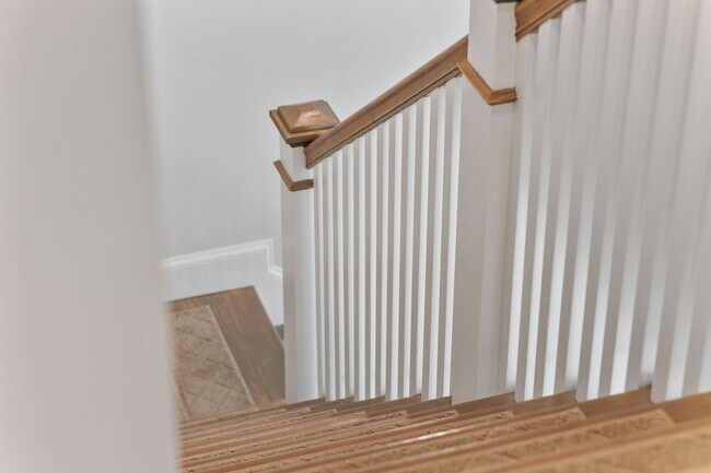 Building Photo - Gorgeous Custom Home Available for Snowbir...