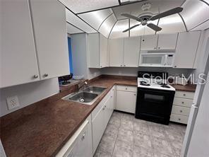 Building Photo - 300 Woodette Dr