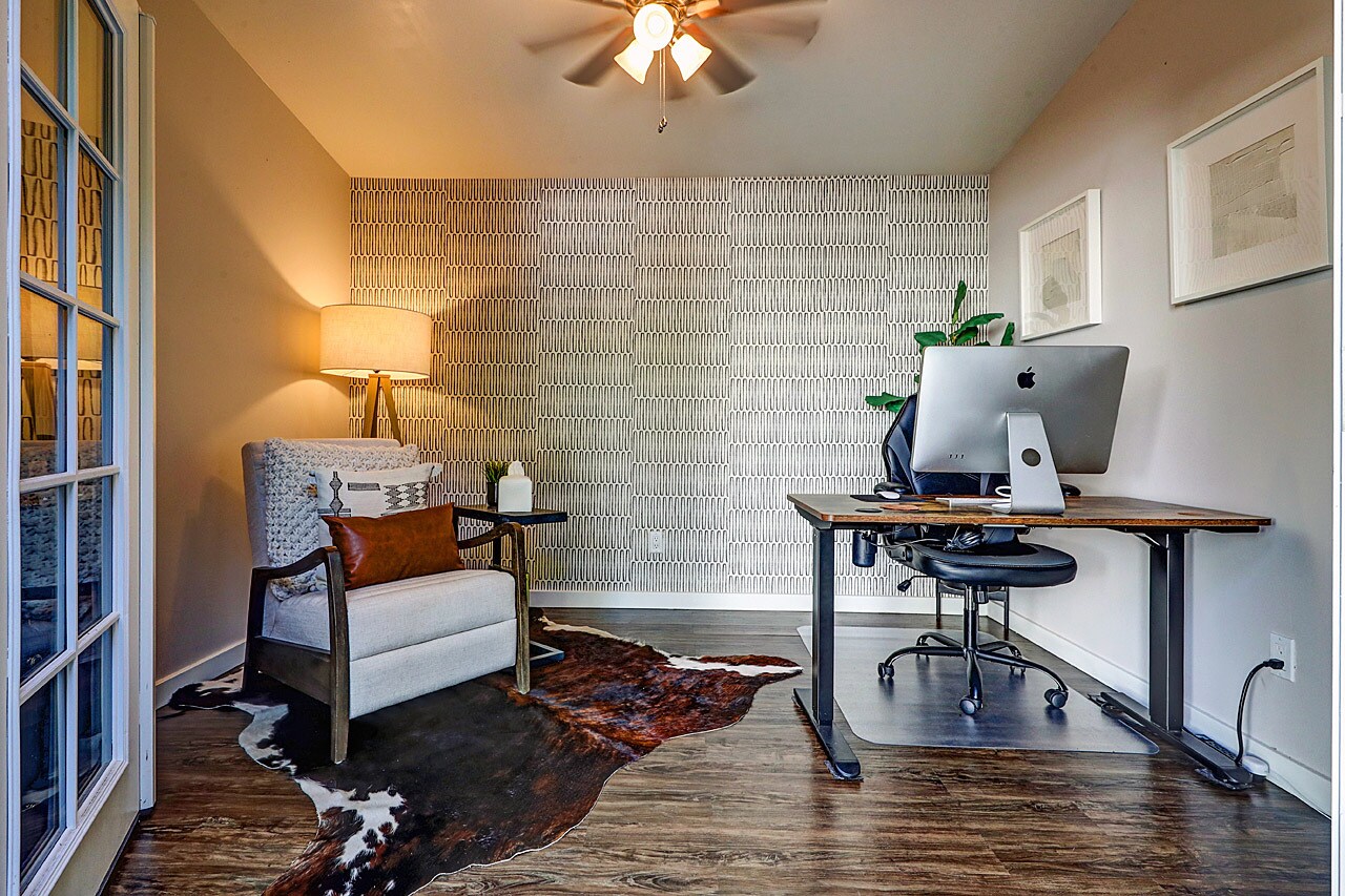 Building Photo - 8326 Ridpath Dr