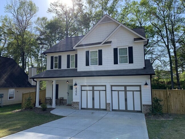 Building Photo - 4230 Old Cherokee St