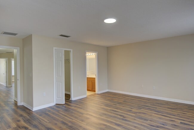 Building Photo - 2901 Ashford Park Pl