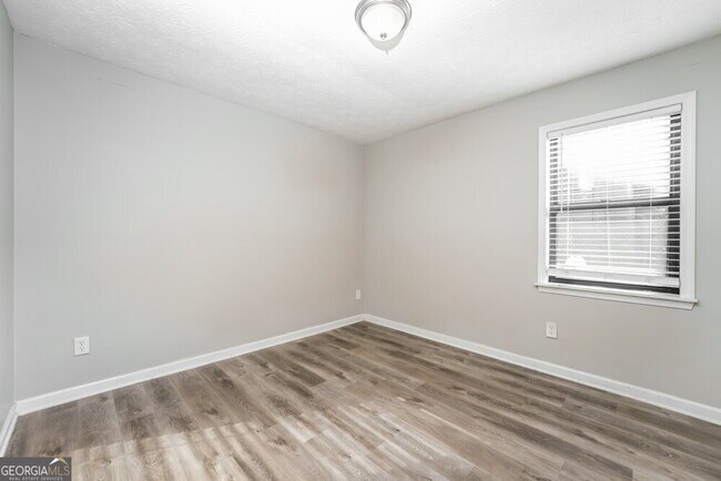 Building Photo - 2678 Porter Dr