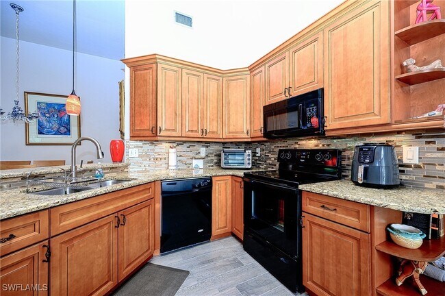 Building Photo - 559 Beachwalk Cir